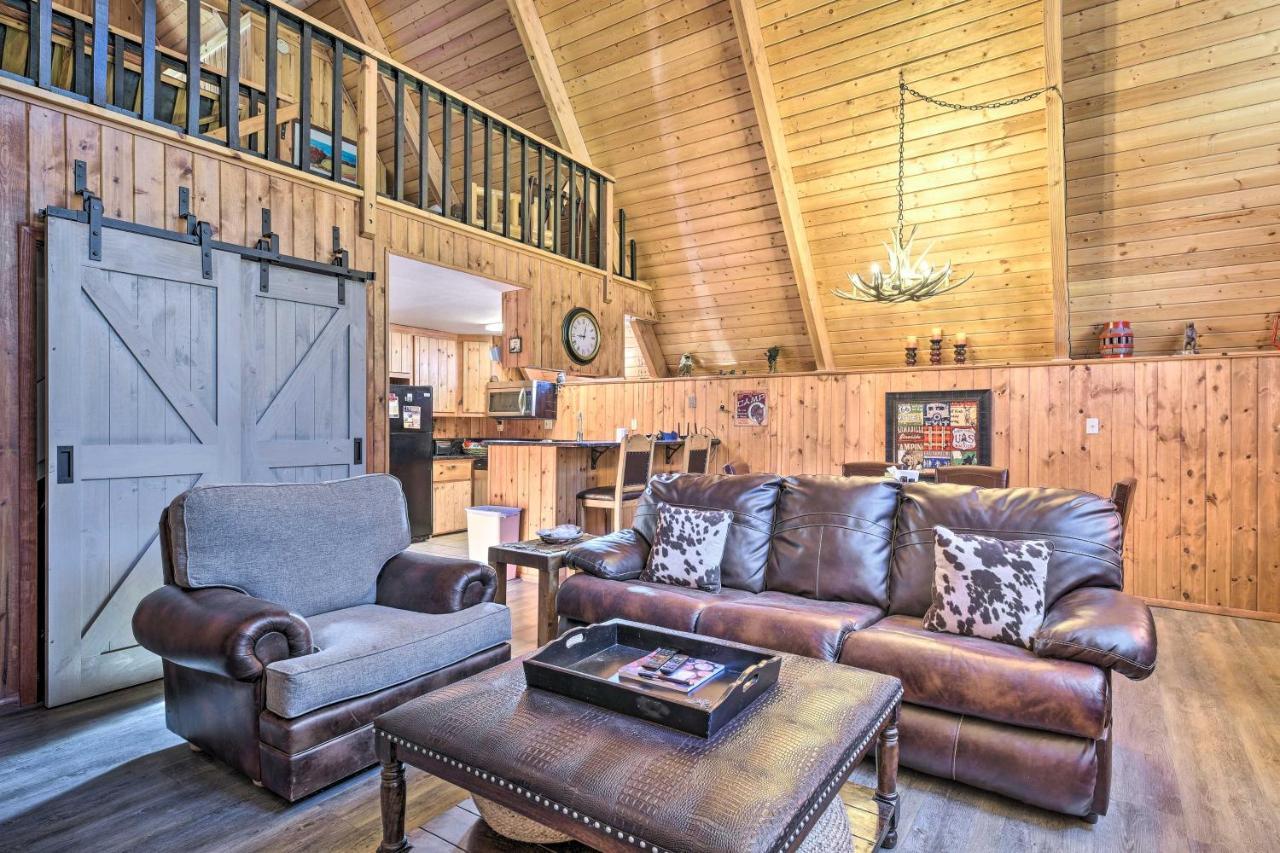 Ski-Inandski-Out Red River Cabin With Mtn Views! Kültér fotó