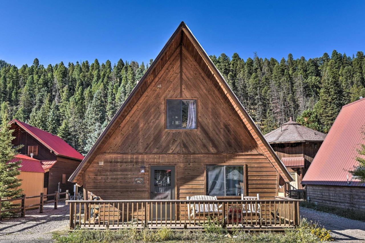 Ski-Inandski-Out Red River Cabin With Mtn Views! Kültér fotó